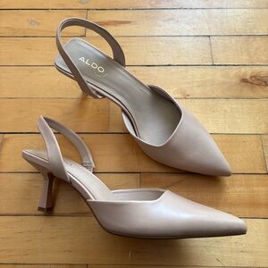 Aldo Sz 8.5 Nude Pointy Toe Sling Back Kitten Heels